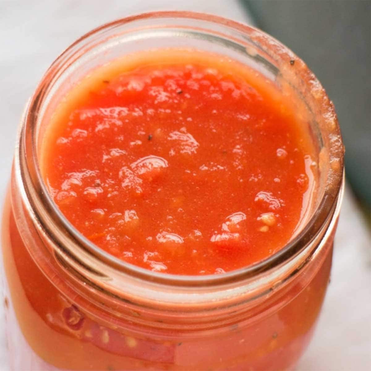 Homemade Roma Tomato Sauce: Perfect for Pasta & Freezing